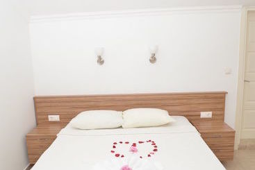 Apart Hotel Lighthouse Legend Aparts