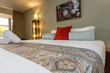 The Olive Tree Motel