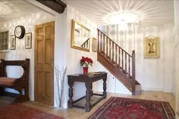 Stoneleigh Barn Bed And Breakfast