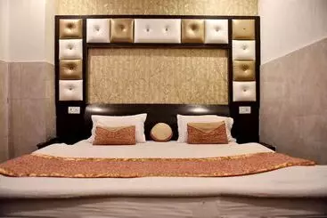 Hotel Red Rose