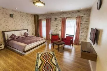 هتل Kowsar Apartment