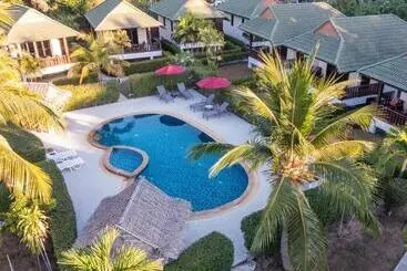 Phatcharee Resort
