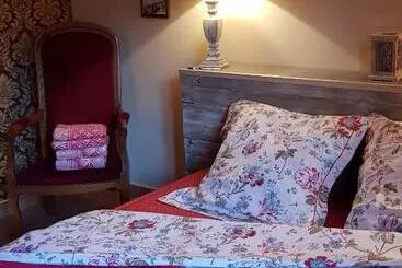 تختخواب و صبحانه Chambres D Hôtes Barraconu