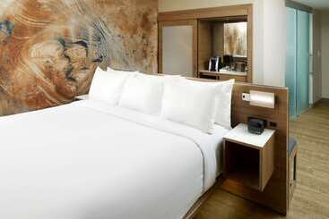 Cambria Hotel Phoenix Chandler Fashion Center