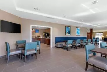 Hotel Comfort Inn & Suites At Crossplex Village