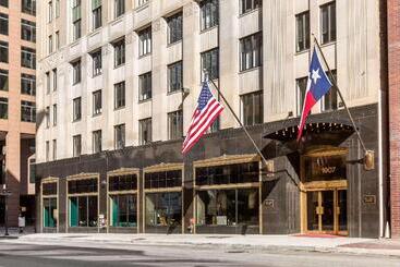 ホテル Renaissance Saint Elm Dallas Downtown