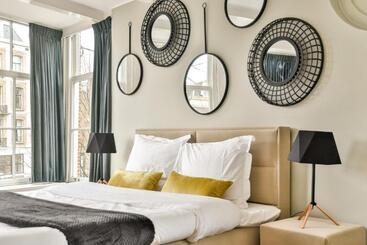 تختخواب و صبحانه Spiegelgracht Apartments With Canal View