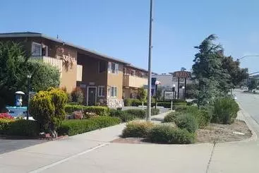 Thunderbird Motel