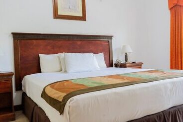 هتل Cayman Suites