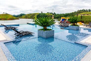 هتل La Magdalena Adult Only