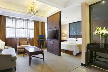 Vienna Hotel Changsha Gaoxin Lugu Park