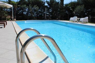 צימר Villa Orchidea