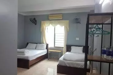 Luna S House Hostel