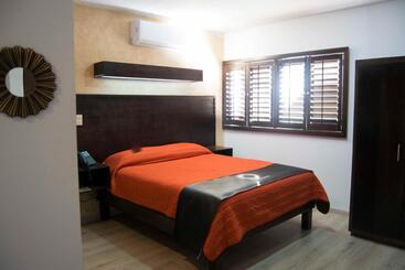 فندق Onix Suites