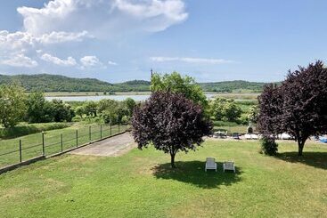 Bed & Breakfast The Houses Of History  Anno 1830