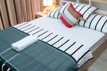 تختخواب و صبحانه Amber Terrace Lot.11125 R 1509