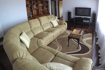 Dunelm House Bed And Breakfast