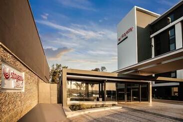 호텔 Stayeasy  Maputo