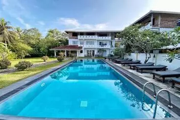 Resort Villa Kaya Guest House