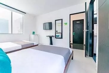 Hotel Ayenda Royal Fenix