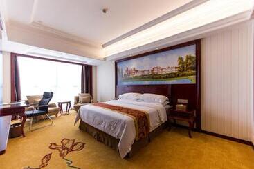 Vienna Hotel Songjiang Wanda Guangfulin Road
