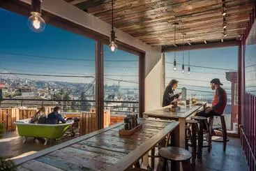 هتل Winebox Valparaiso