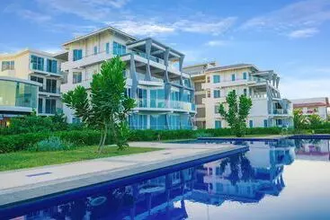 ホテル Oceanfront Condominiums  Nilaveli