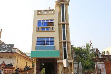 Отель Oyo 6918 Near Jagannath Temple