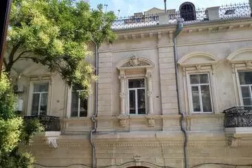 هتل Amadeo Apartments
