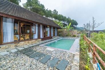 Sankofa Village Hill Resort And Spa