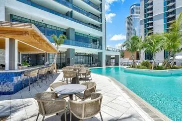 هتل Luxury City View Condo
