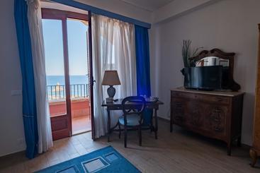 مبيت وإفطار Terrazze D Aci