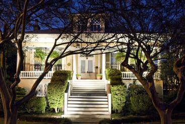 Southern Comfort Bed And Breakfast