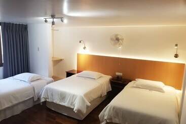 Отель Carmelo Miraflores