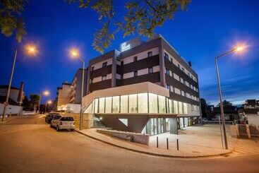 酒店 Essence Inn Marianos