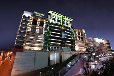 Palm Park Hotel Surabaya
