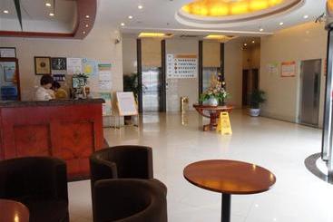 Отель Greentree Inn Shanghai Zhujing Business