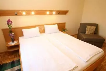 Hotel Kirchenwirt Mirth