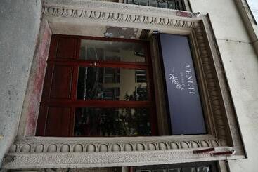 酒店 Veneti Suites