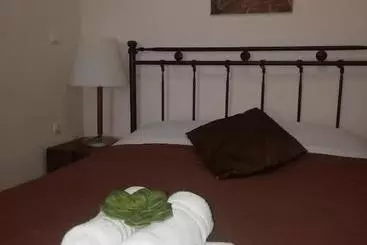 Apartment Mastic Point Studios