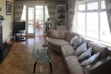 Bed and Breakfast Sandycove House