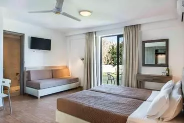 Gerona Mare Apartments