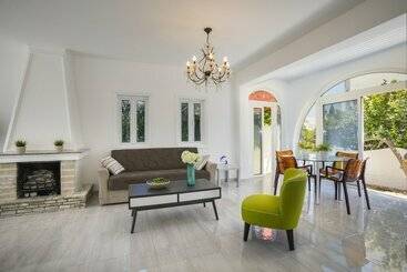 Hotel Protaras Villa Delphini