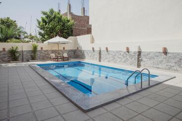 هتل Senmut Luxory Rooms