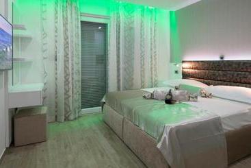 Hotelli The Seasons Residence