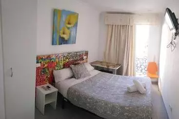 مسافرخانه Lagunillas St