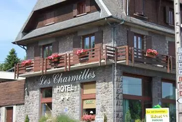 ホテル Hôtel Les Charmilles