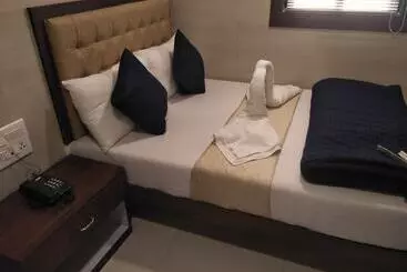 Hotel Avenue Residency