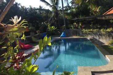 ホテル Kasih Sayang House