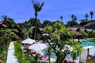 هتل Paradesa Living